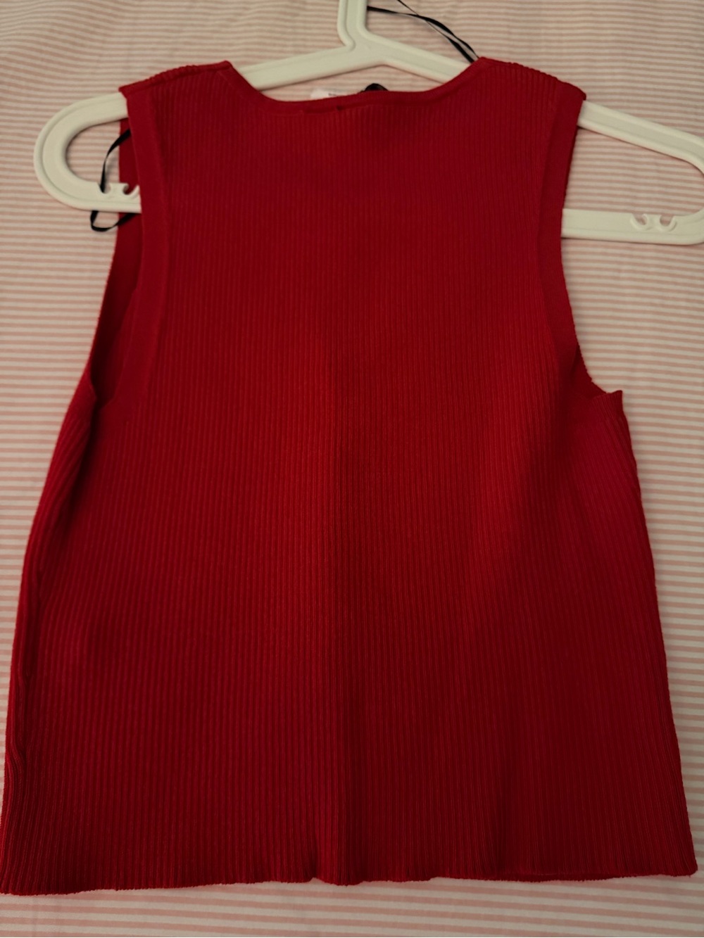 H&M Red Ribbed Button Front Vest Top - Picture 2 of 2